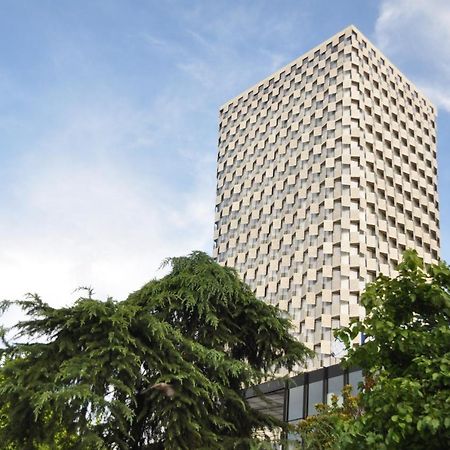 Maritim Hotel Plaza Tirana Eksteriør billede The University of Bath