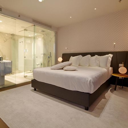 Maritim Hotel Plaza Tirana Eksteriør billede Deluxe Room