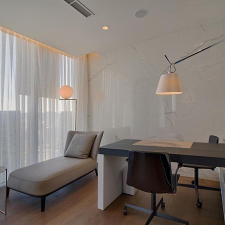 Maritim Hotel Plaza Tirana Eksteriør billede Office