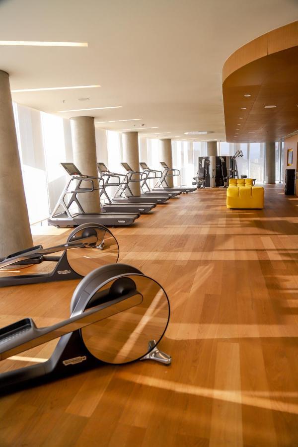 Maritim Hotel Plaza Tirana Eksteriør billede The gym at the Mandarin Oriental, Munich